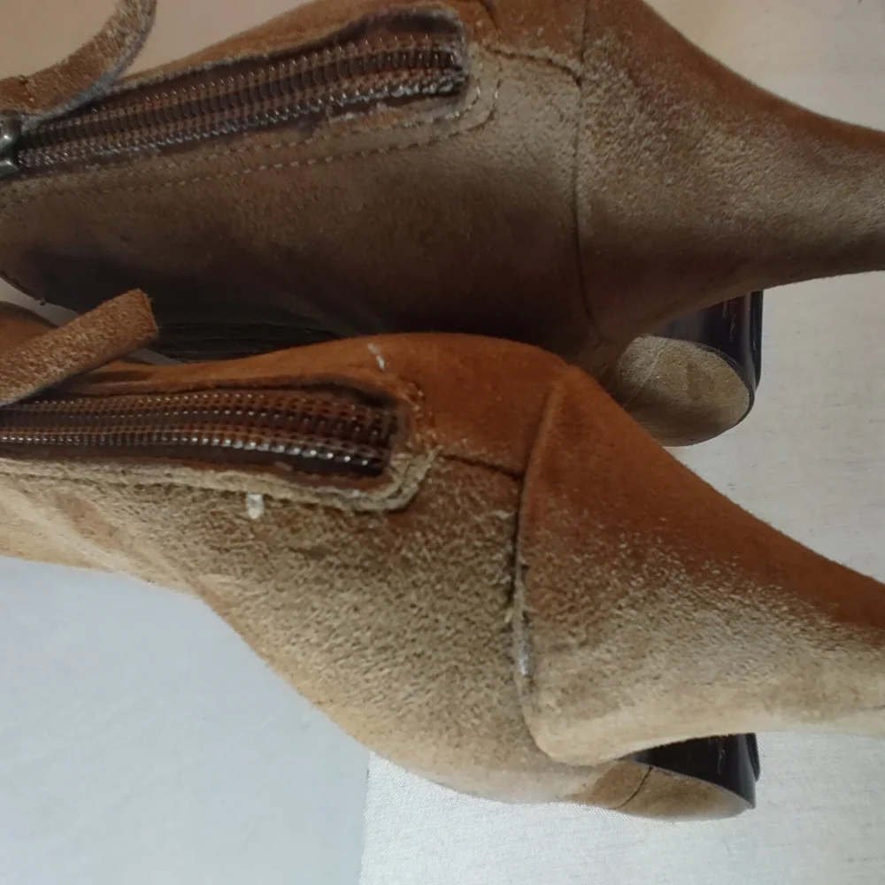 Gentle Souls Tan Suede Heeled Shoes - Picture 10 of 15